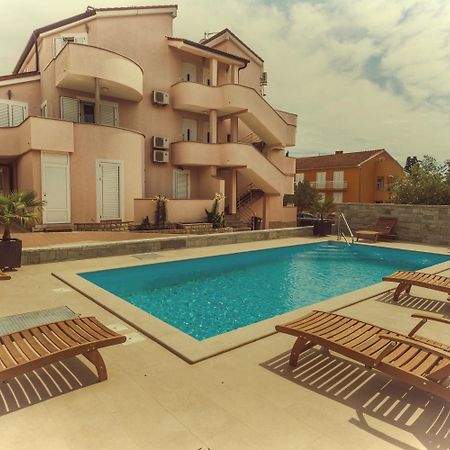 Apartments Basilea Биоград-на-Мору Экстерьер фото
