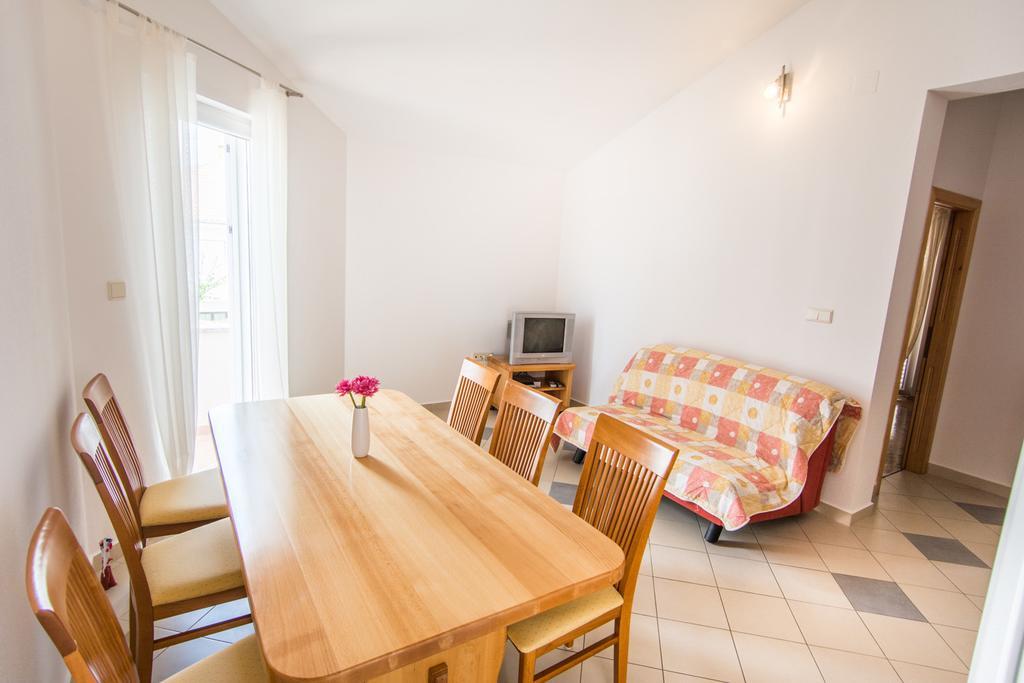 Apartments Basilea Биоград-на-Мору Номер фото